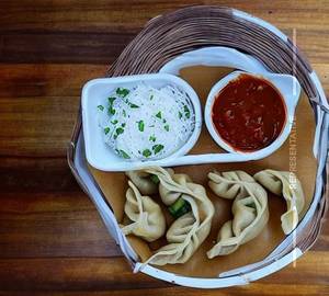 Veg momos [chowilla]