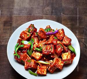Dry chilli paneer