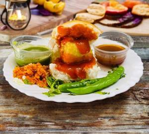 Garlic vada pav 1 pices