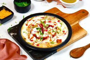 Aloo Tikki With Dahi