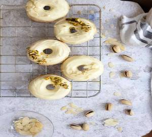 White Chocolate Filled  [100 Gms]
