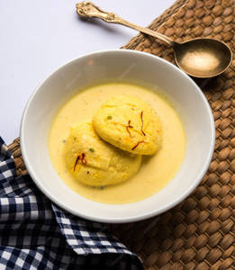 Kesar Rasmalai [6 Pcs]