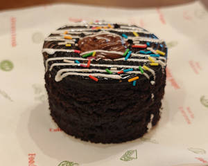 Dark Chocolate Flavour Well Cake [120 Gm]