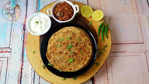 Chicken Kheema With 2 Piece Puri