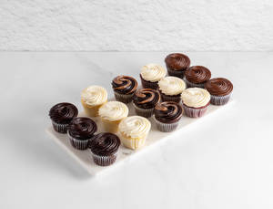 Assorted Cupcakes [5 Variation 15pcs] With Sleeve