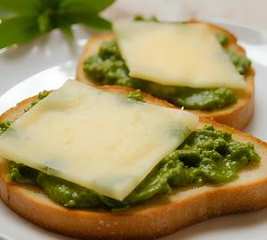 Chutney Cheese Toast