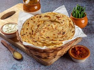 Lacchedar Paratha