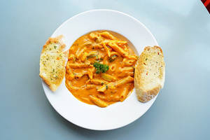 Veg Cream Of Tomato Pasta