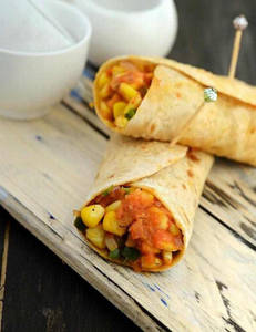 Paneer Corn Roll