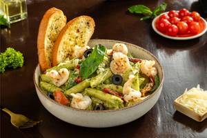 Roasted Shrimps Italian Basil Pesto Pasta with Truffle Oil