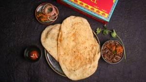 Chole Bhature + Gulab Jamun (1pc) (Dessert Combo)