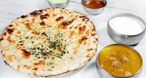 2 Mixed Naan With Chana