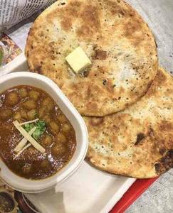 2 Aloo Naan With Chana