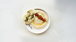 Labanese Hummus With Zatar Pita Bread