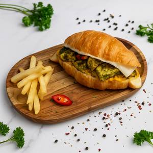 Herbed Cottage Croissant Sandwich (Select- Jain /Regular)
