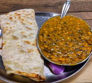 2 butter Naan + Egg Tadka