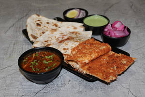 Keema Naan With Mutton Gravy