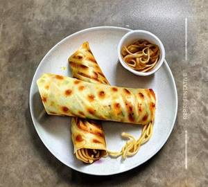 Cheese noodles roll