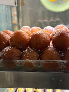 Dry Gulab Jamun