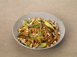 Vegetable Pad Thai Noodles