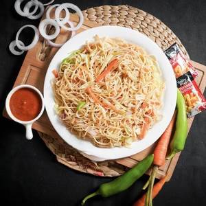 Veg Hakka  Chow