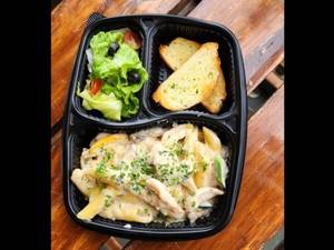 Creamy Alfredo Chicken Bk