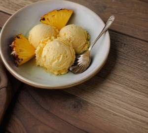 Fresh pineapple