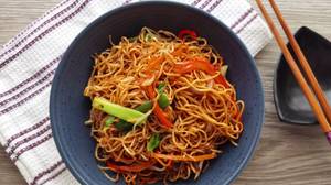 Veg Hong Kong Noodles