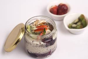 Multigrain Overnight Porridge [Dry Fruit Crunch]