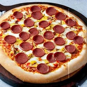 Golden babys choice pizza 