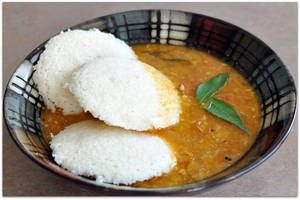 Sambar Idly [2 Pcs]