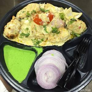 Paneer Afghani Momos (8 Pcs)