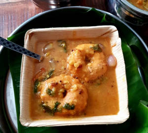 Sambar Vada [2 Pcs]