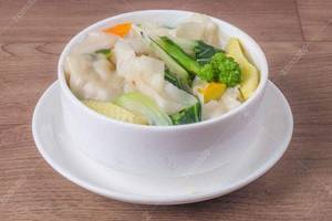 Veg Wanton Soup