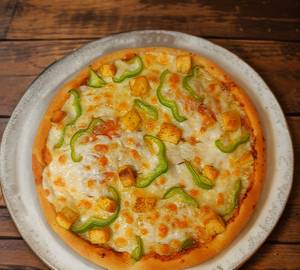 Paneer capsicum pizza
