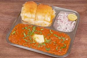 Pav Bhaji With Salad