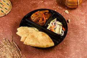 Hurohuri Kosha Murgi Luchi Combo