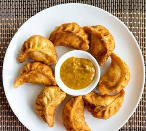 Veg Fried Momo (10Pcs)