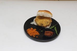 Batata Vada Pav