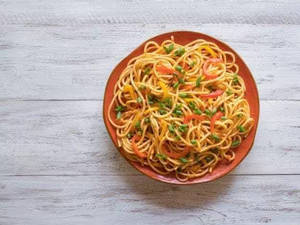 Prawns Hakka Noodles