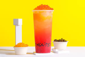 OG Strawberry Cooler With Boba