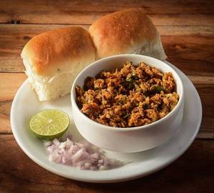 Egg Bhurji with 2 Pav