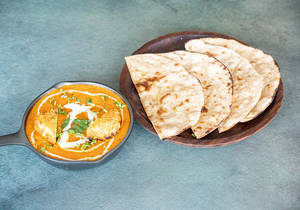 Paneer Tikka Masala With 2 Butter Roti