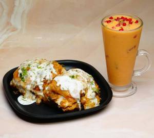2 Chicken Keema Pav + Kannur Cocktail.