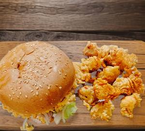Wednesday special Cambo (chicken burger+10pic popcorn)