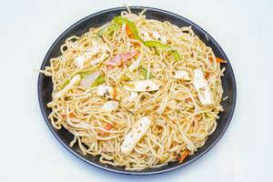 Paneer fried noodles