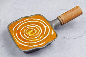 Desi Makkhan Ki Dal Makhani