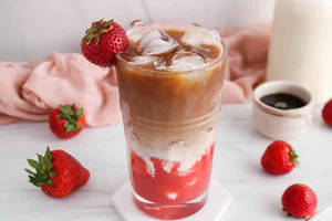 Strawberry Iced Latte