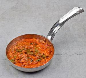 Vadhvani stuffed chilly [kathiyawadi main course]