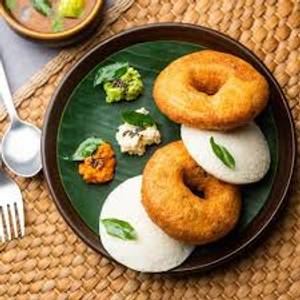 Mixed idli vada